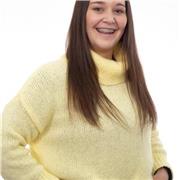 Profesora de Educación Primaria con mención en Educación Especial imparte clases desde 1° hasta 6°, así como a alumnos/as con necesidades educativas especiales